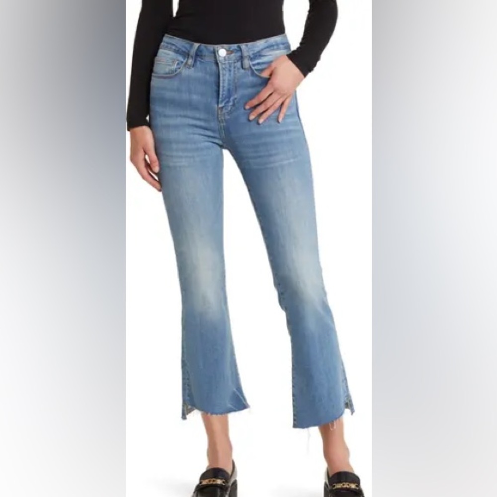 Frame Le Crop Mini Boot Jean in Black size 32